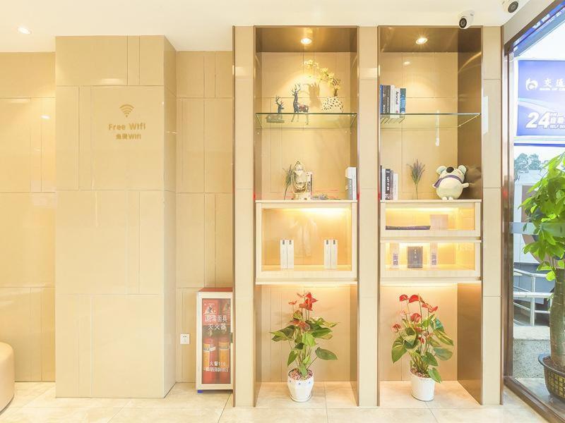 Lavande Yingbin Road Branch Xiajiao Metro Station 3* Guangzhou